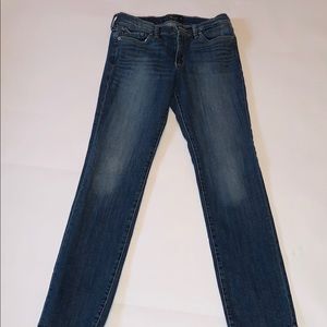 Lucky Brand Dark Wash Sweet Straight Jean Size 2